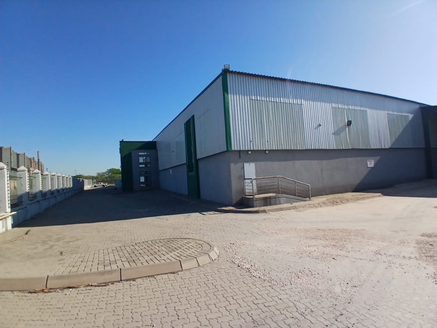 To Let commercial Property for Rent in Zinniaville North West